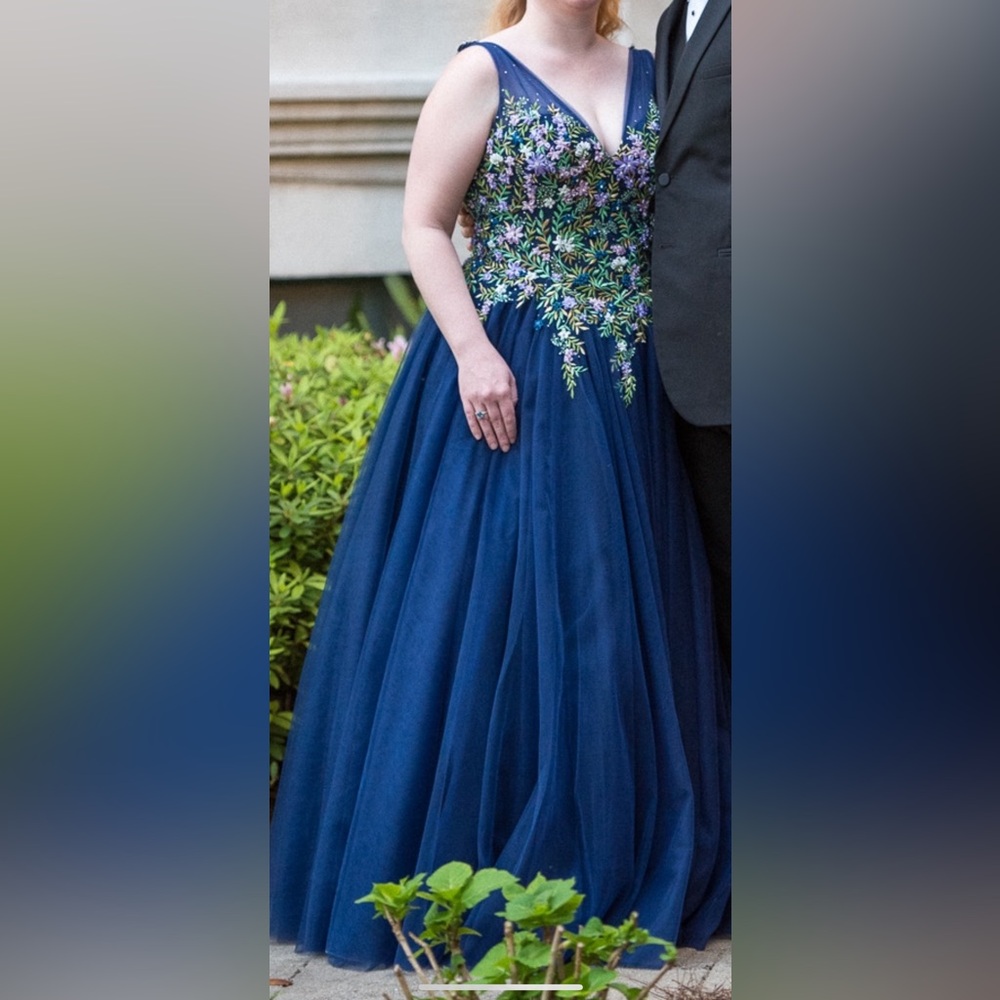 SOLDMac Duggal Elegant Blue Floral Embroidered Dress Indigo Ballgown 12